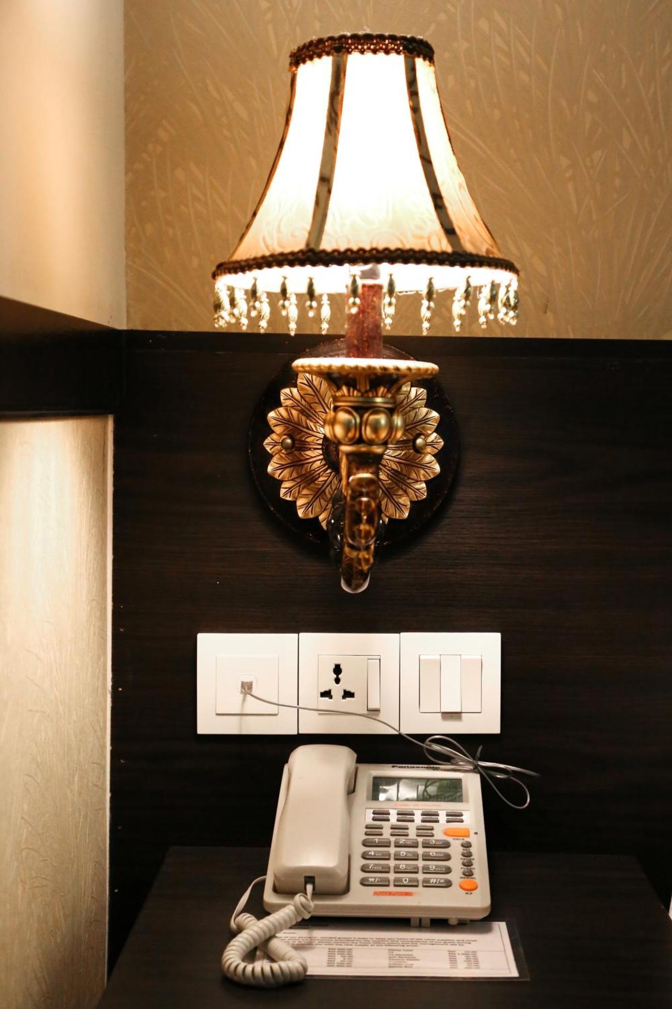K Garden Hotel Parit Buntar Room photo