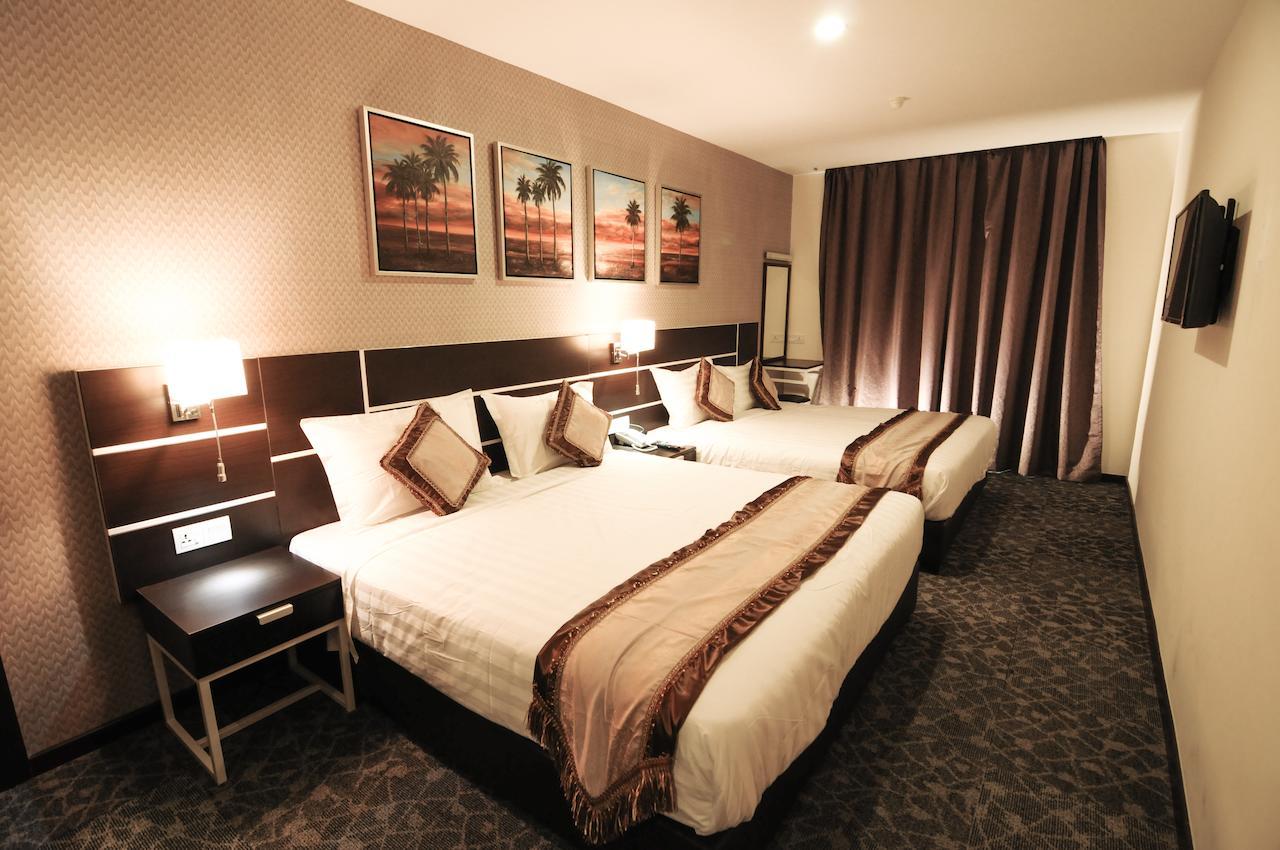 K Garden Hotel Parit Buntar Room photo